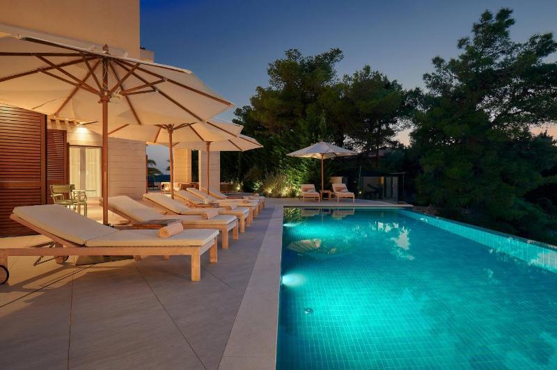 Beautiful Villa Crystalsea 2 with a pool in Hvar - image 43