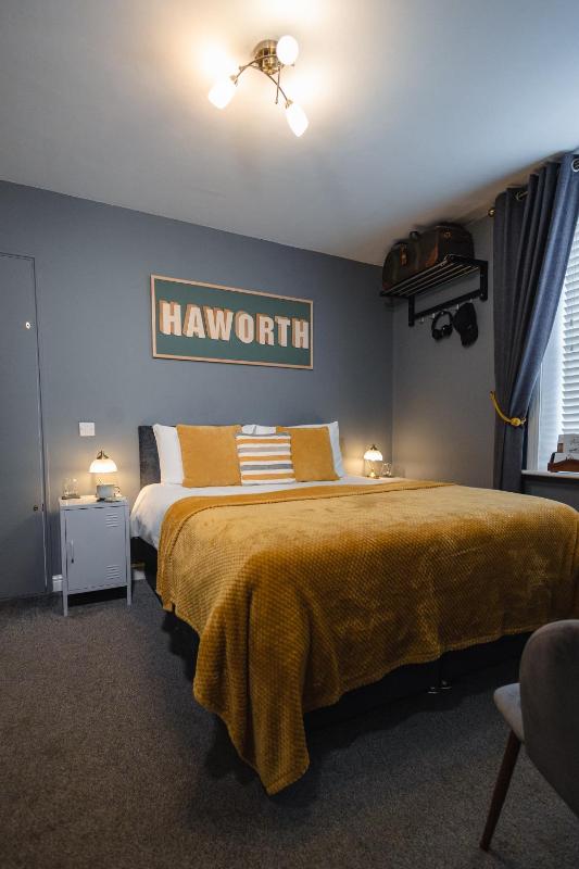 Double or Twin Room image 1