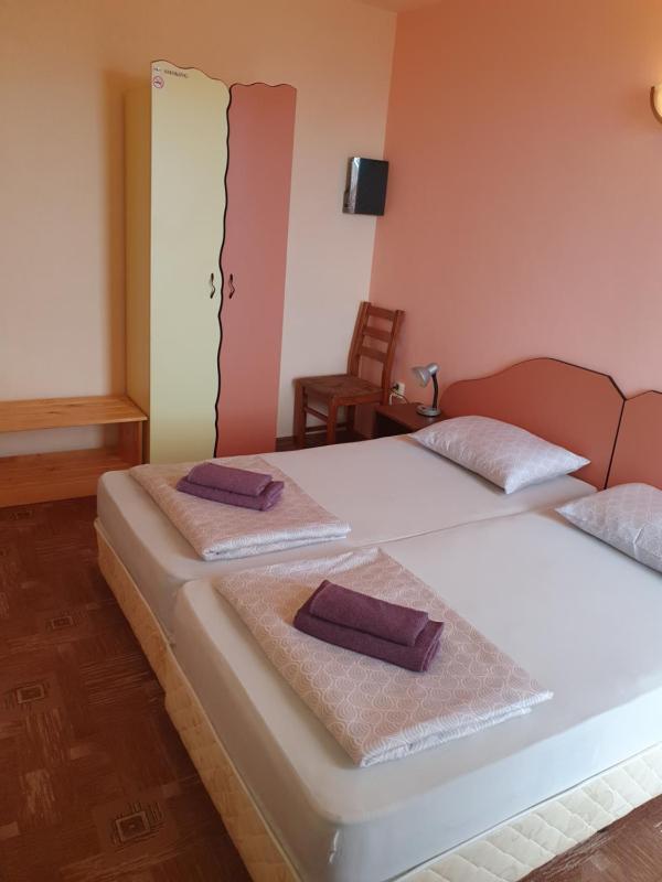 Quadruple Room with Sea View image 3