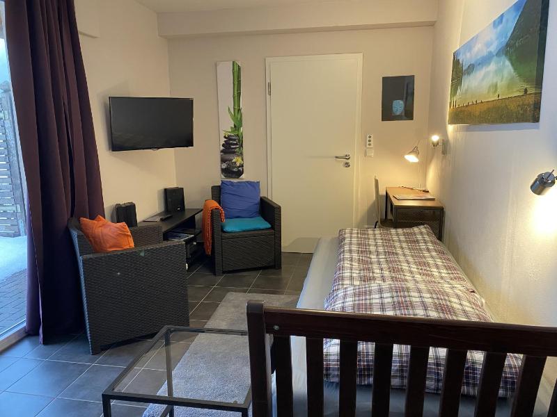 Standard Single Room image 4