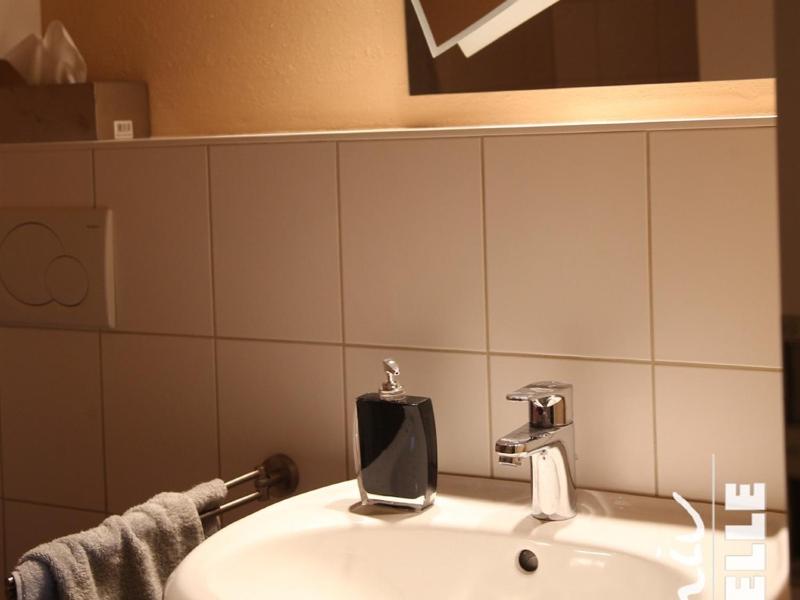 Standard One-Bedroom Apartment image 4