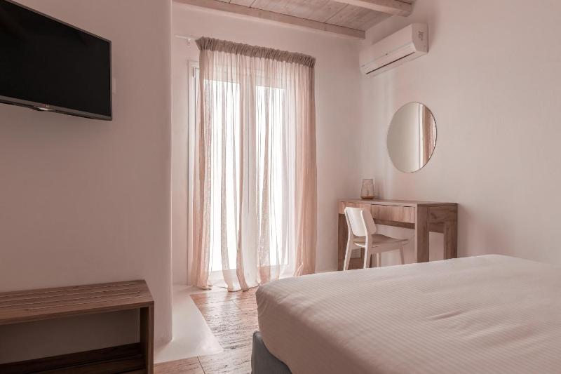 Family Suite with Large Terrace image 4
