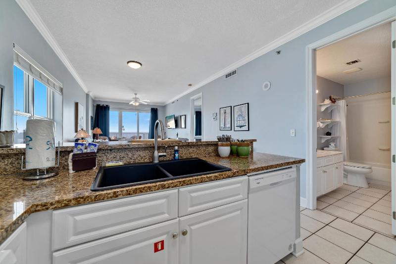 Island Royale 701 - image 13