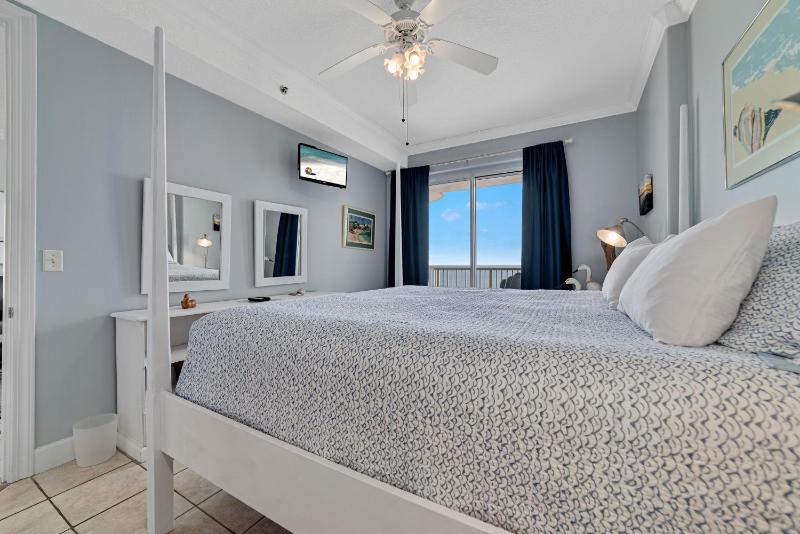 Island Royale 701 - image 47