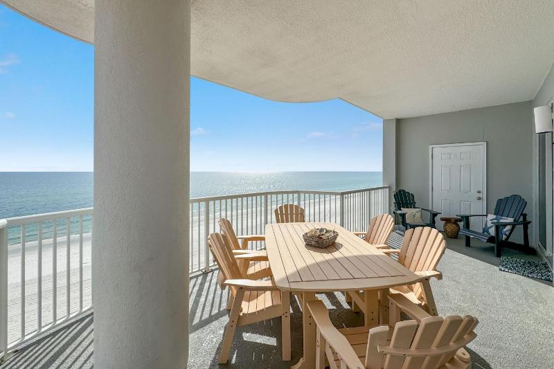 Island Royale 701 - image 7