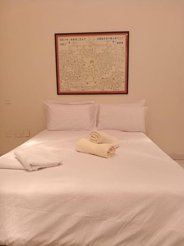 3 bedroom by Sliema promenade - image 13