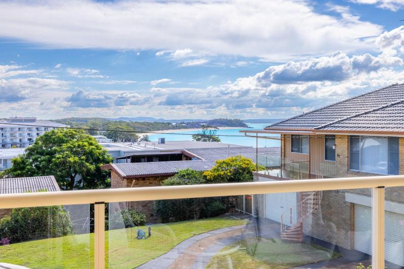 Blue Waters 2 59 Ronald Ave - water views Linen aircon Wi-Fi - image 12