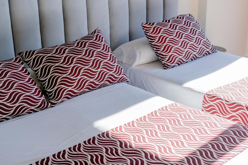 Hostal Juliette-Gran Vía - image 6