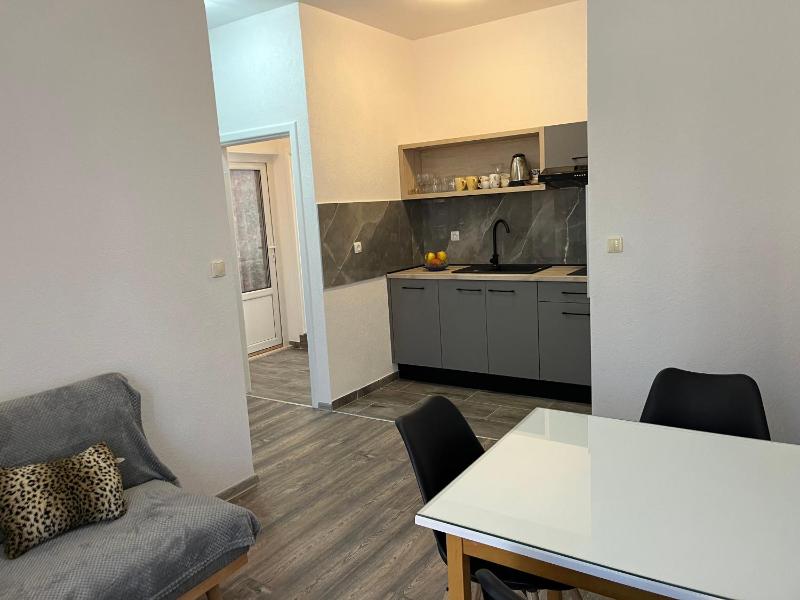 Apartment Makarska M&I FREE PRIVATE PARKING - image 14