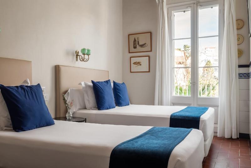Triple Room (3 Adults) image 3