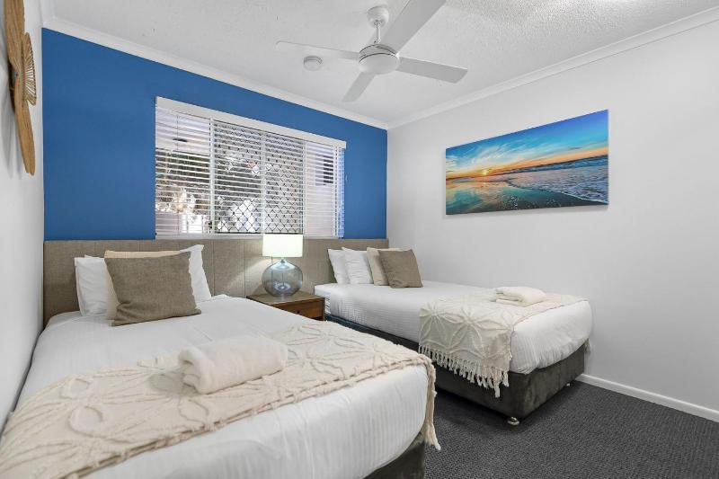 4 Parkshores Coastal Retreat Close to Beach Private Outdoor Spaces - image 10