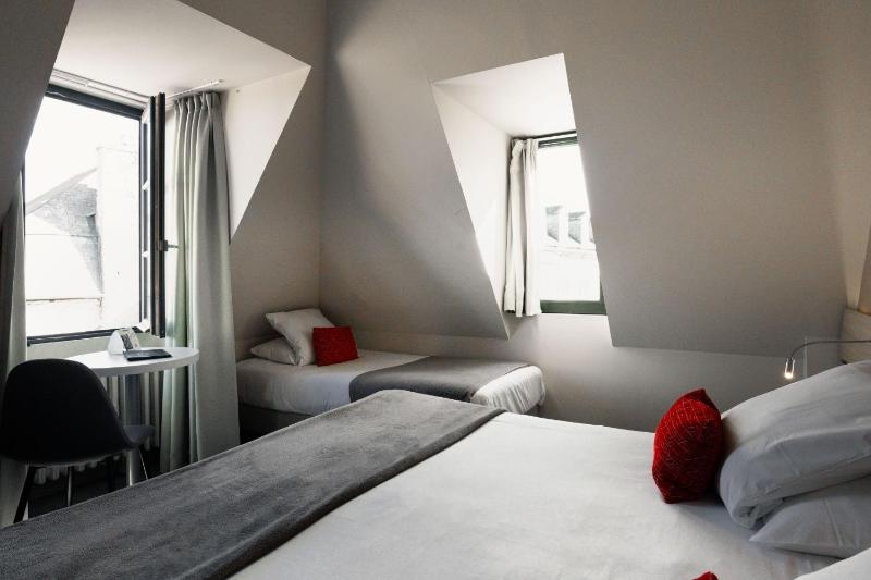 Triple Room image 2