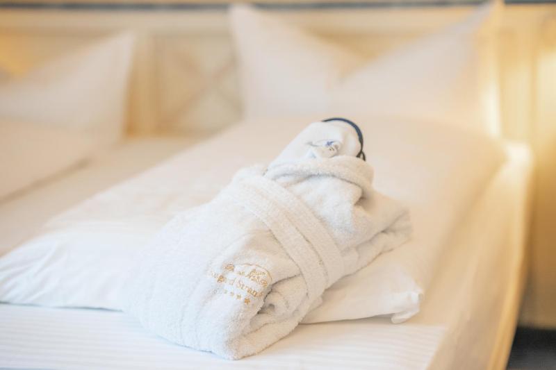 Suite with Sea View image 4