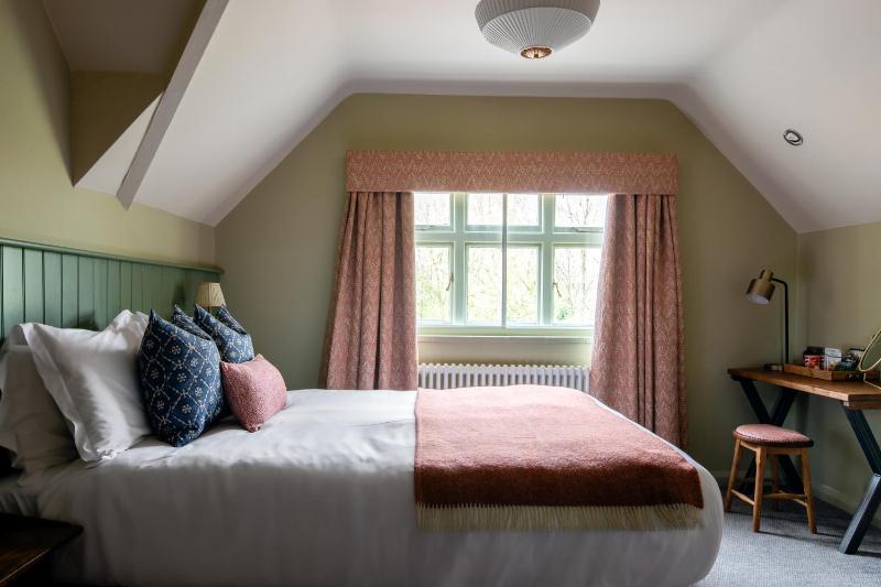 Double Room image 4