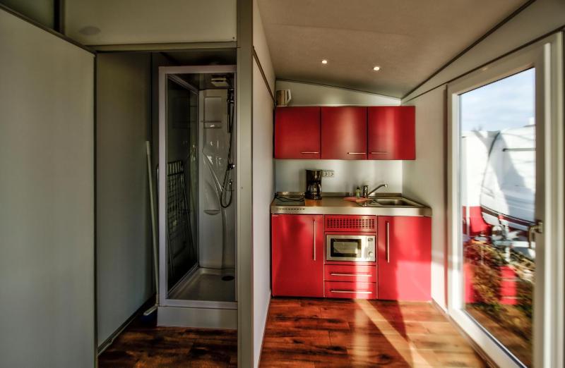 Mietwohnwagen image 4