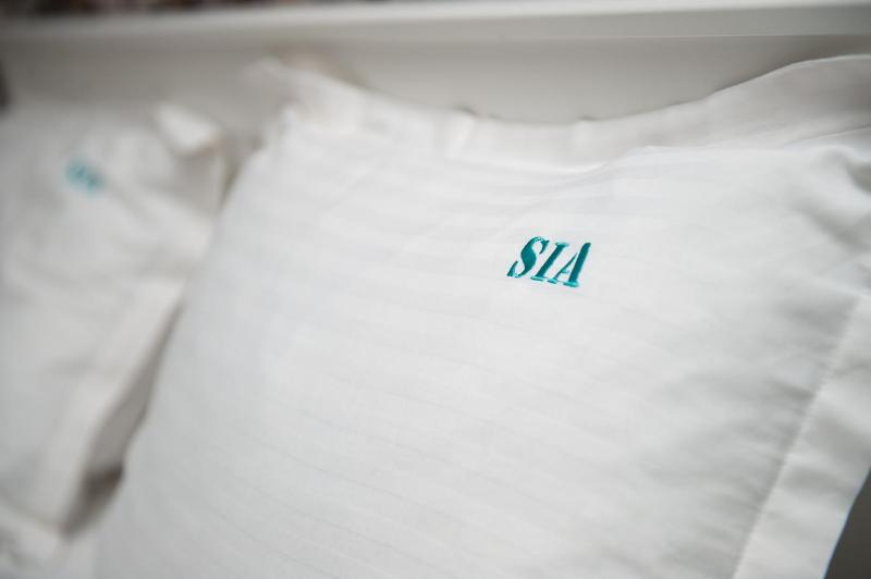 Double or Twin Room image 2