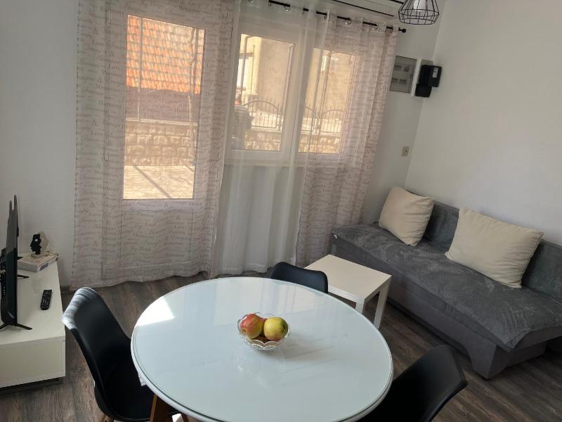 Apartment Makarska M&I FREE PRIVATE PARKING - image 4