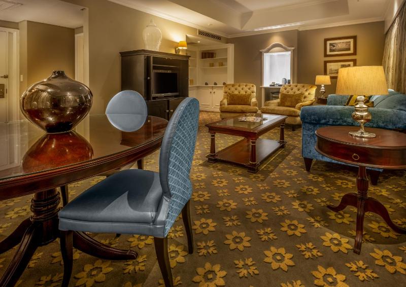 Hemingways Hotel - image 4