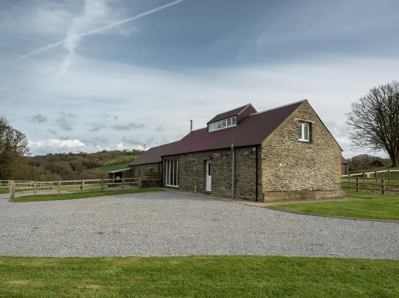 Penpedwast Upper Barn Eglwyswrw Images