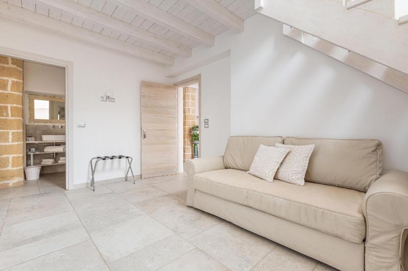 Duplex Quadruple Room image 4