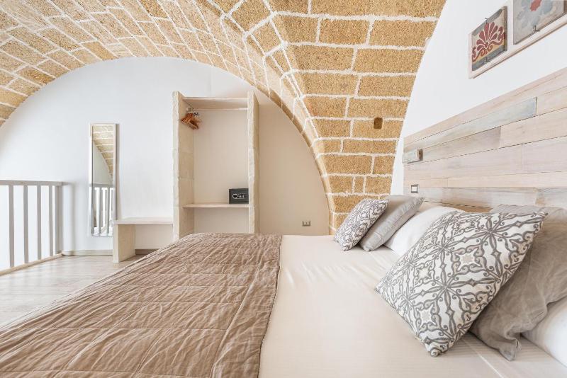 Duplex Quadruple Room image 3