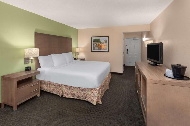 Room 6