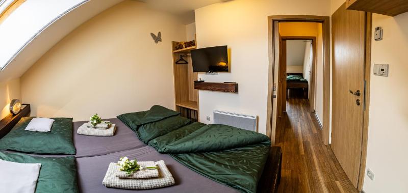 Suite image 4