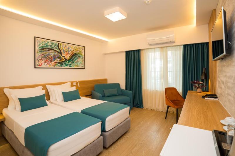 Comfort Double or Twin Room image 1