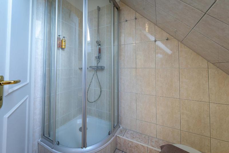 Apartment image 4