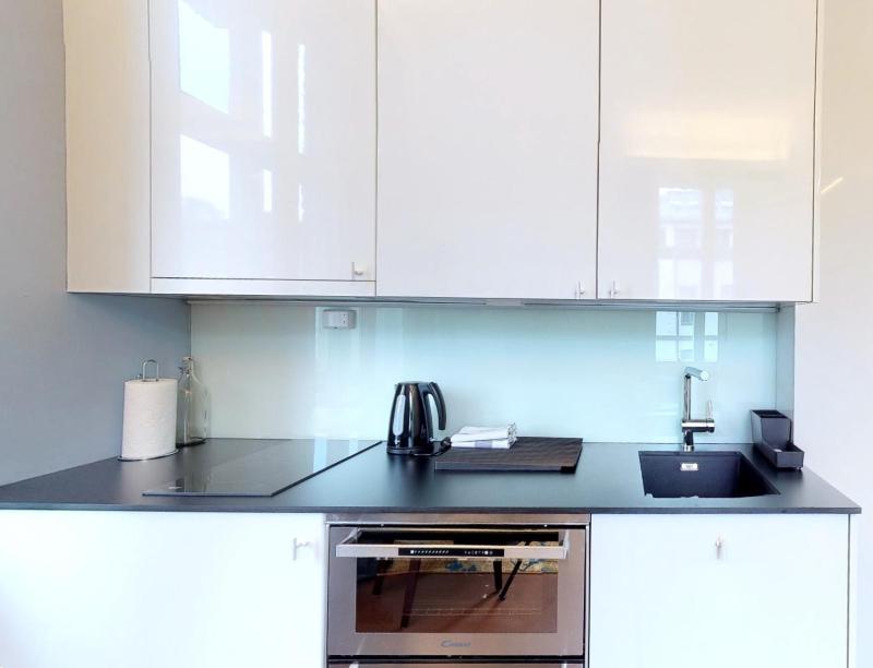 Standard One-Bedroom Apartment image 3