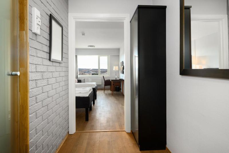 Standard Family Room image 3
