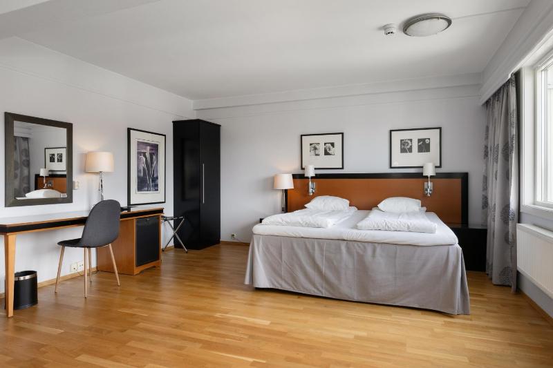 Junior Suite image 2