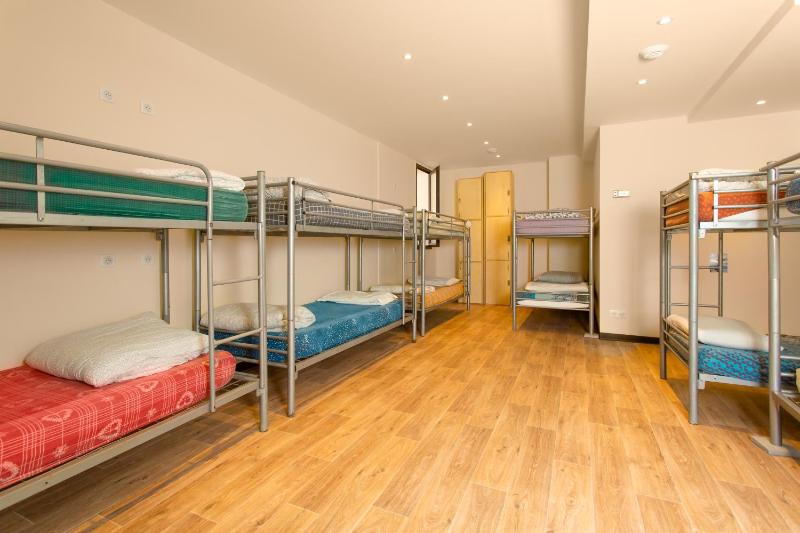 Single Bed in 12-Bed Female Dormitory Room image 1