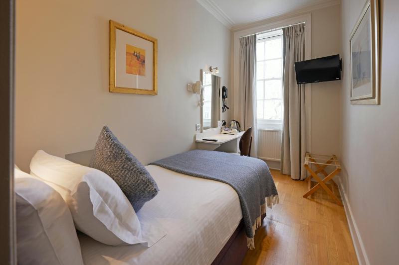 Standard Single Room with Shower image 1
