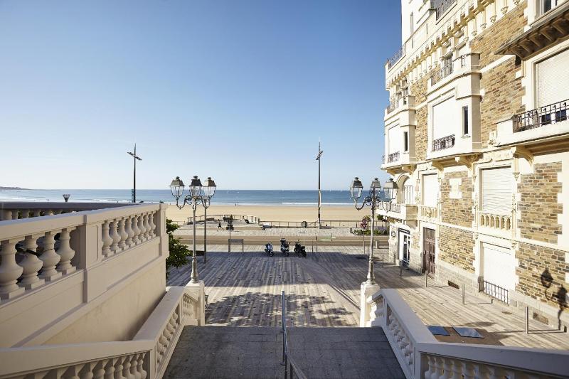 Le Miramar - Appartement 1 Etoile Face Mer - image 7