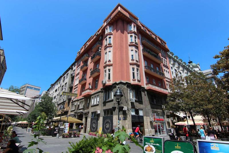 One-Bedroom Apartment with Balcony image 3