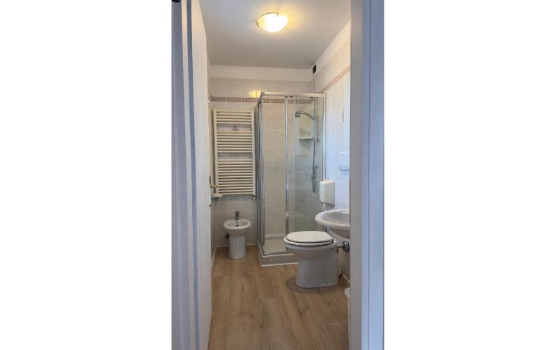 Family Room image 3