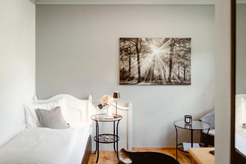 Standard Single Room image 1