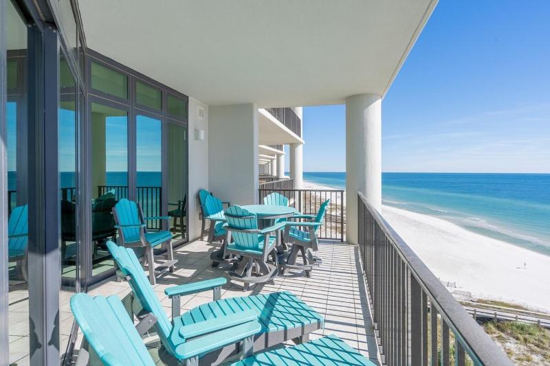 The Oasis 704 - image 21