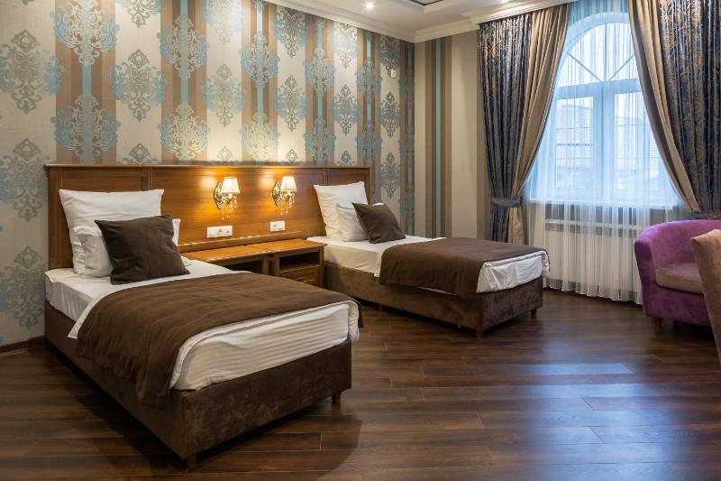 Twin Room image 3