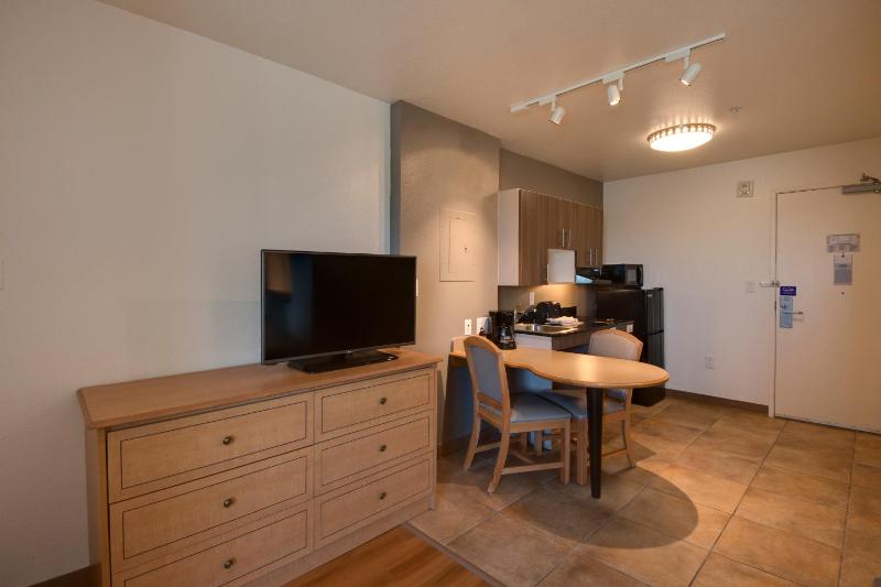 Quadruple Room - Disability Access image 2
