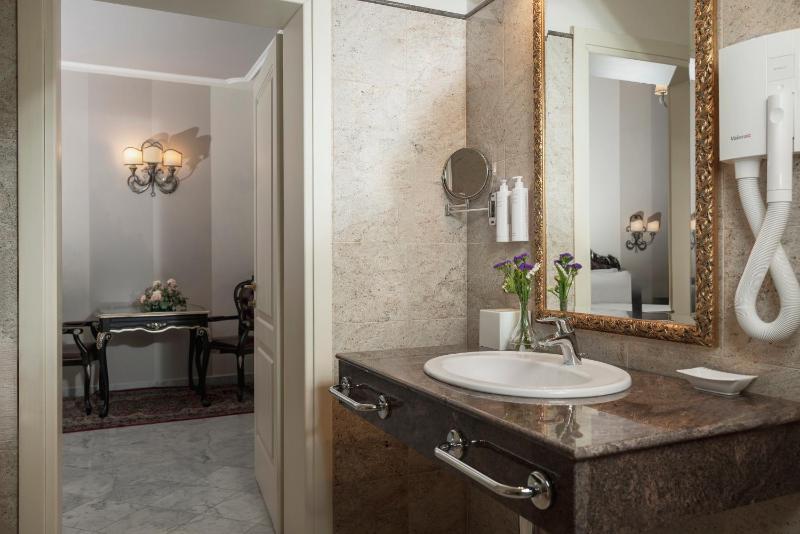 Grand Hotel di Parma | UNA Esperienze - image 13