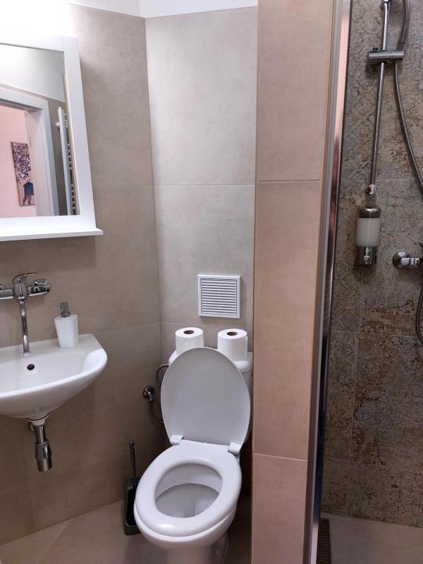Deluxe Double or Twin Room image 2