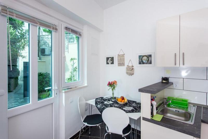 Comfort Studio with Terrace image 1