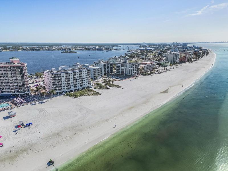 -Fantastic Gulf Front Condo North of the Pier- condo - image 15