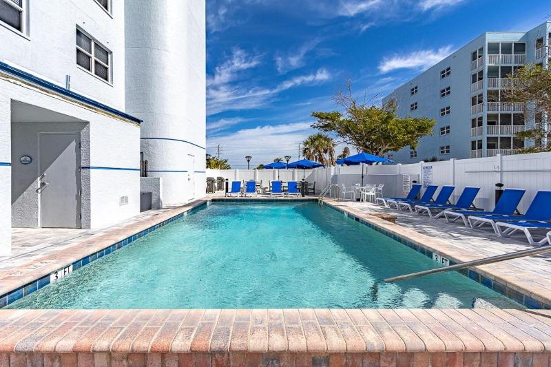 -Fantastic Gulf Front Condo North of the Pier- condo - image 16