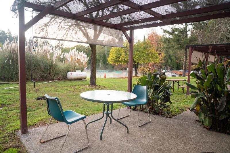Standard Suite image 1