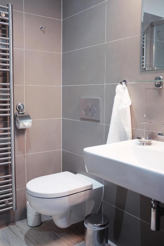 Family Room with Shared Bathroom image 2