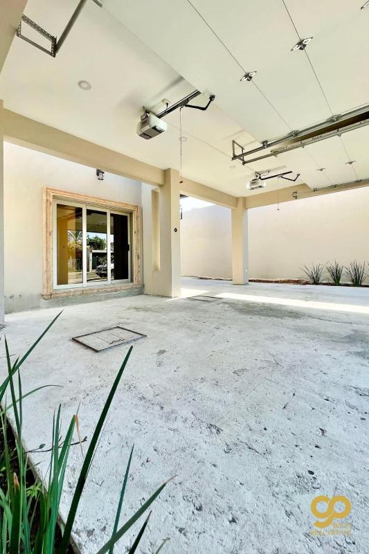 Spacious Downtown Stay 6 Blocks from Malecón - image 5