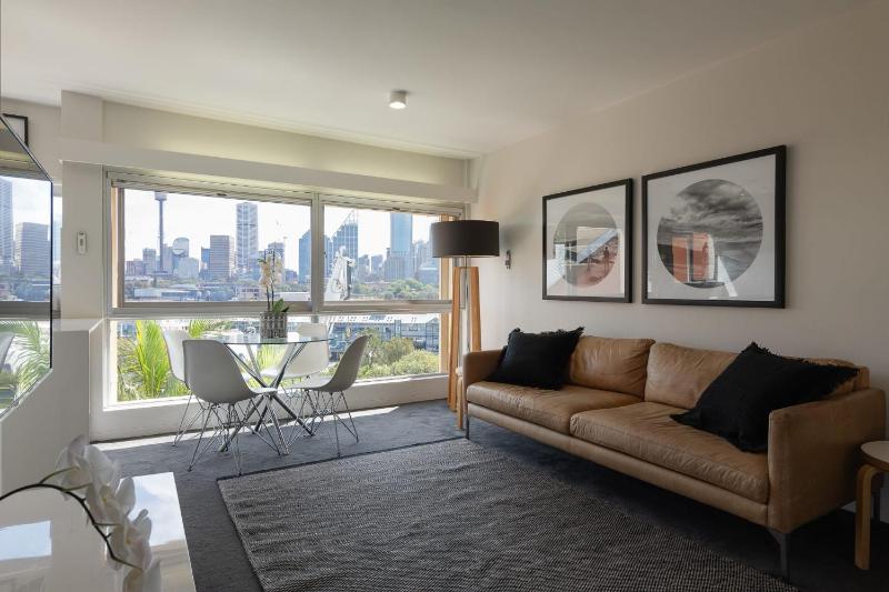 The Gem-Executive Potts Point Harbourview Stunner - image 4